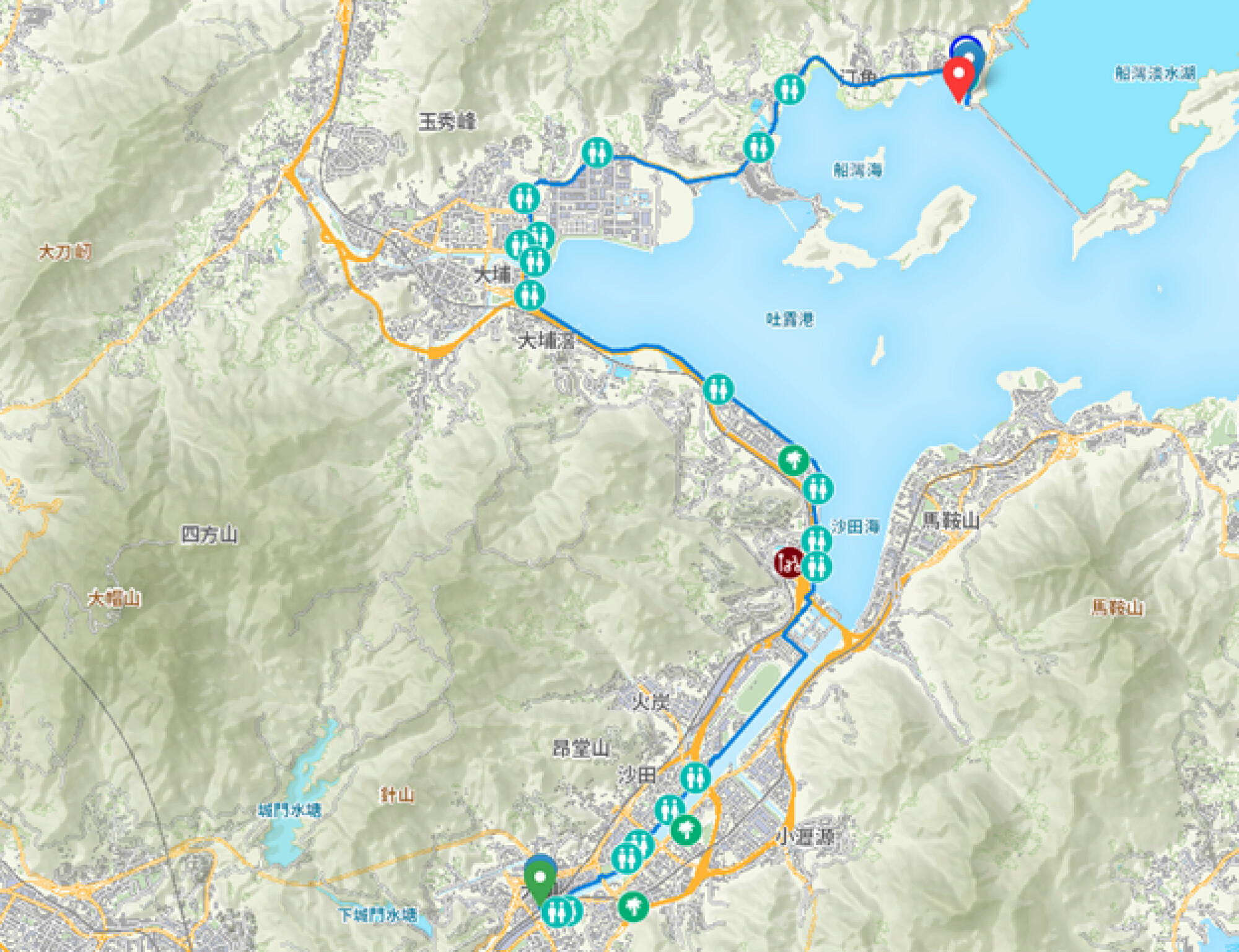 顯示從沙田沿吐露港延伸至大美督的長途單車徑路線地圖，沿途清楚標示多個洗手間與補給點位置，供規劃行程參考。